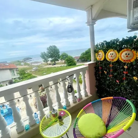 Perla Del Mar Panorama First Line