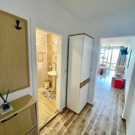 Perla Del Mar Panorama First Line