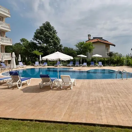 Perla Del Mar Panorama First Line